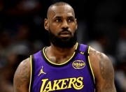 关于詹姆斯连续十五场比赛得分超过精彩发挥，中国队挑战极限！的信息