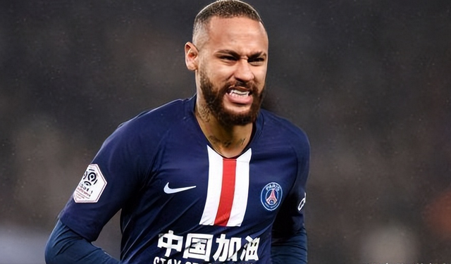 包含内马尔在美国队比赛中大胜，战术调整引发热议！的词条